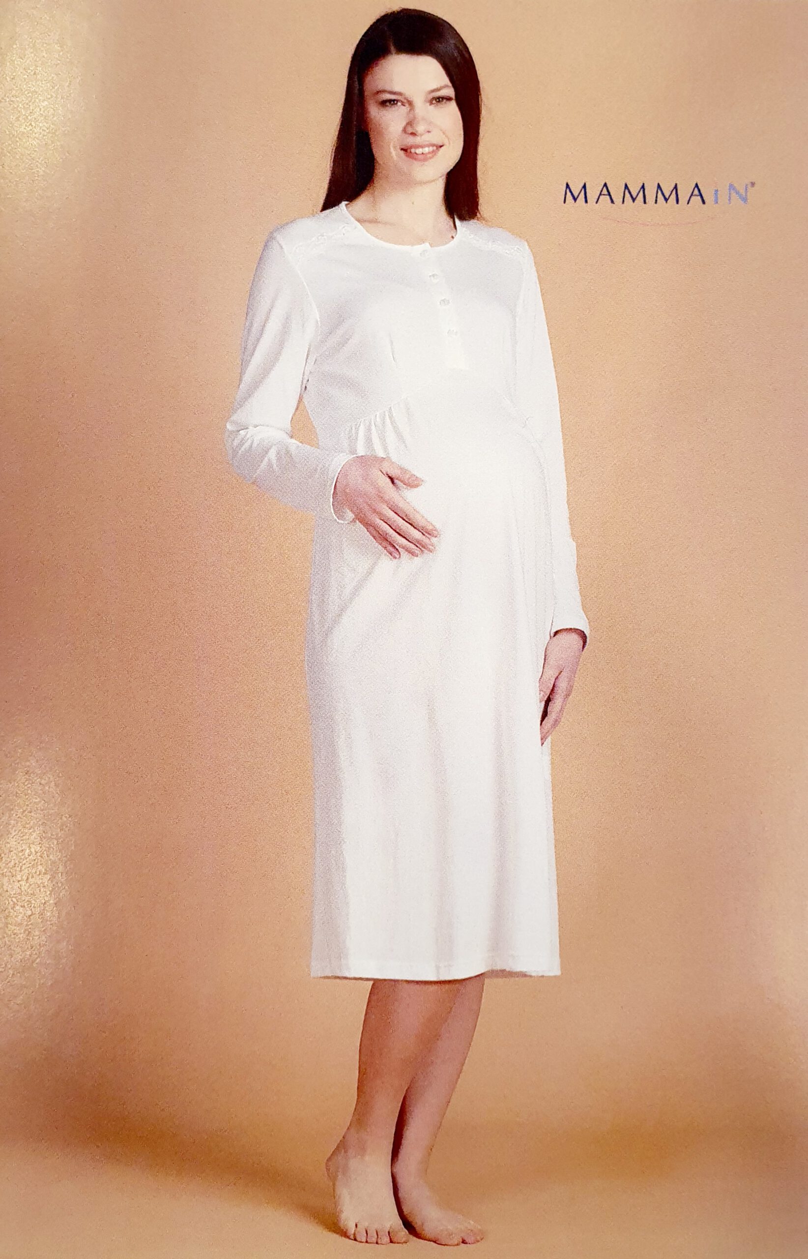 Camicia da notte MAMMAIN gestante quattro bottoni, un prodotto di alta qualità e forme prettamente giovanili, per una mamma giovane che rispetta la tradizione ma allo stesso tempo da un tocco di moda e raffinatezza. disponibile colore panna