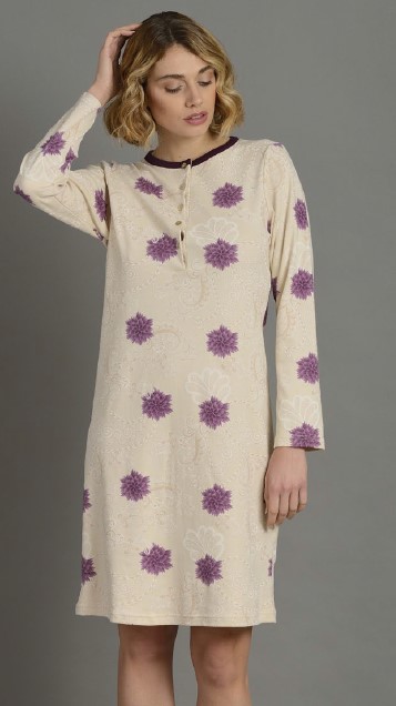 Camicia da notte serafino MANUELA, il prodotto migliore del nostro store, tessuto 100% caldo cotone, capo morbido, caldo e speciale anche nelle forme e nei tagli costruiti alla perfezione, capo per chi vuole il massimo su tessuti e vestibilità.