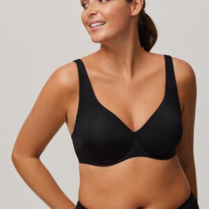 YSABEL MORA REGGISENO