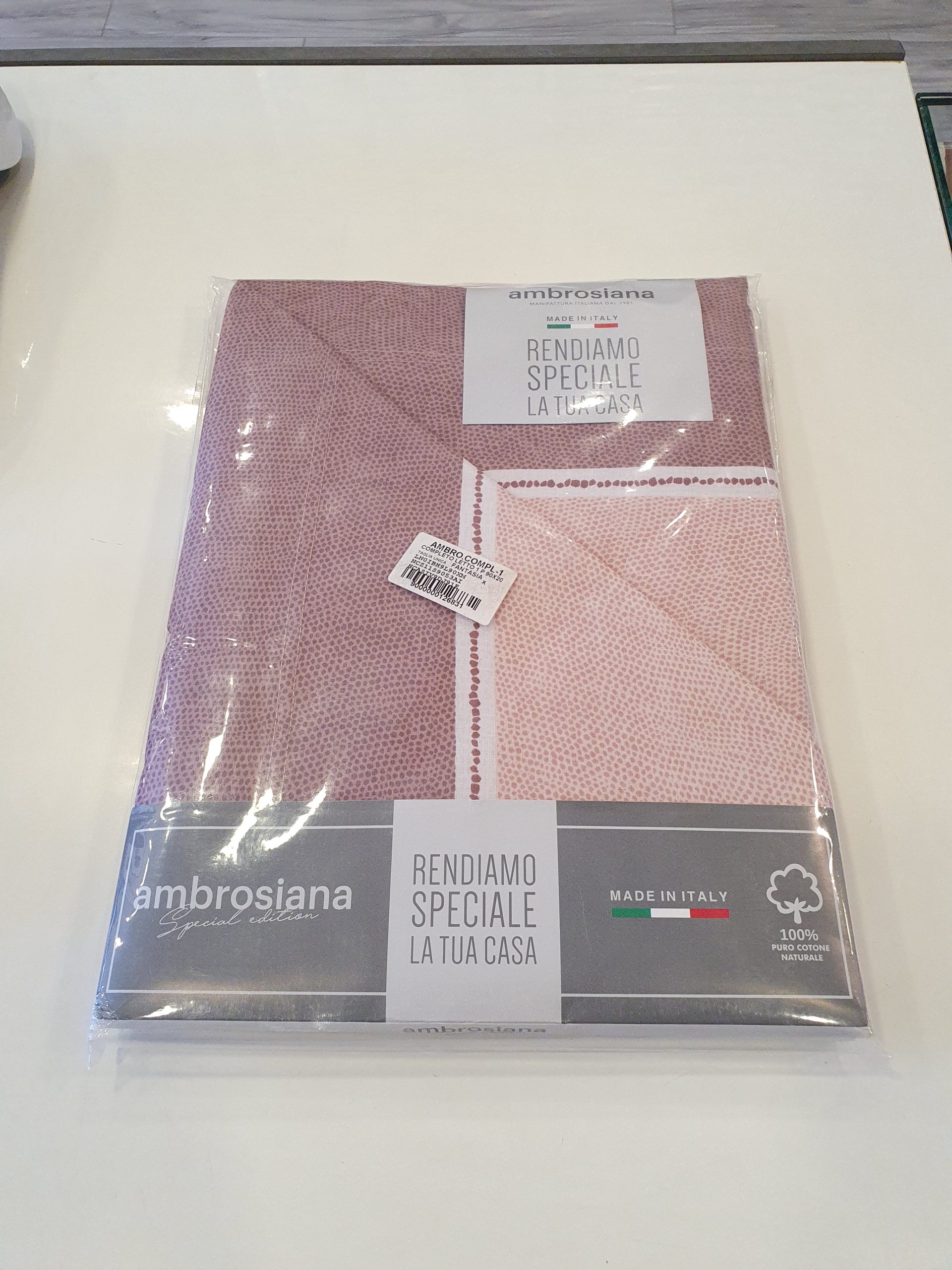 Completo lenzuola letto singolo AMBROSIANA, una delle migliori linee presenti, tessuto 100% cotone freschissimo con misure maxi lenzuolo sopra 150x290 sotto con angoli 90x195 e 1 fodere 52×82
