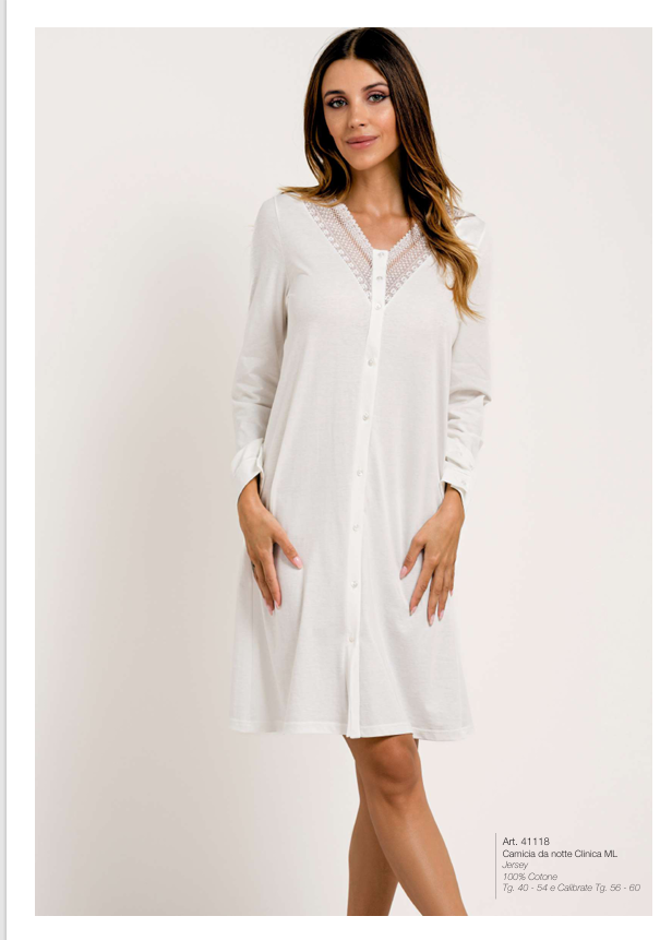 Camicia da notte donna AMALUNA tutta aperta nel davanti, un prodotto di altissima qualità con uno stile unico ed inconfondibile, solo per chi vuole il meglio su tessuti, forme e vestibilità, tessuto in cotone ultra soft e leggerissima disponibile solo colore panna
