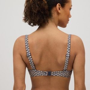 YSABEL MORA REGGISENO