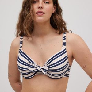 YSABEL MORA REGGISENO