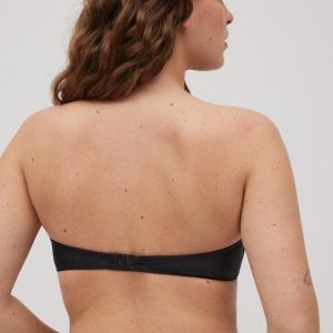 YSABEL MORA REGGISENO