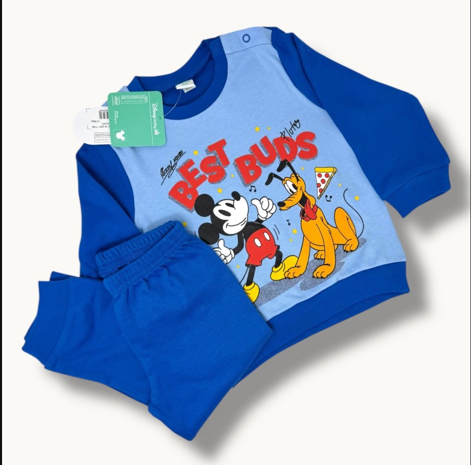 Pigiama bimbo DISNEY in caldo cotone, tessuti invernali non molto pesanti un marchio che produce in primis qualità, grazie alla sua continua innovazione, prodotto 100% anallergico e composto da fibre naturali, capo consigliato per chi vuole il meglio