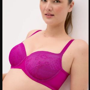 YSABEL MORA REGGISENO