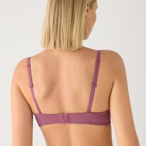 YSABEL MORA REGGISENO